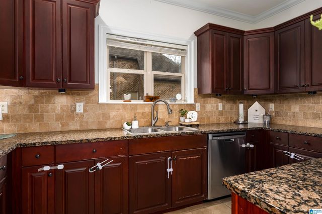 221 LACEY AVENUE, Alabaster, AL 35114