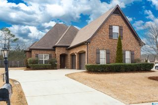 221 LACEY AVENUE, Alabaster, AL 35114