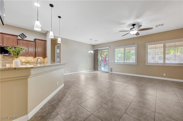 7891 Cape Flattery Avenue, Las Vegas, NV 89147