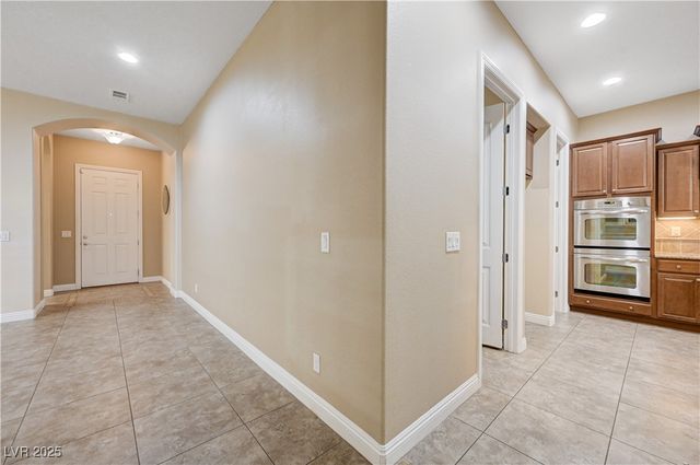 7891 Cape Flattery Avenue, Las Vegas, NV 89147