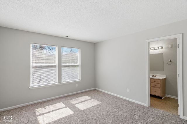 7433 Redcliff Road, Indianapolis, IN 46256