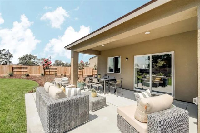 1001 Lucia Avenue, Fowler, CA 93625