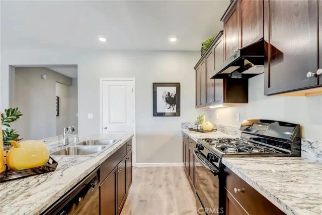 1001 Lucia Avenue, Fowler, CA 93625