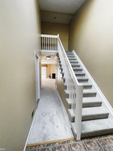 42200 Aspen Court, Clinton Twp, MI 48038