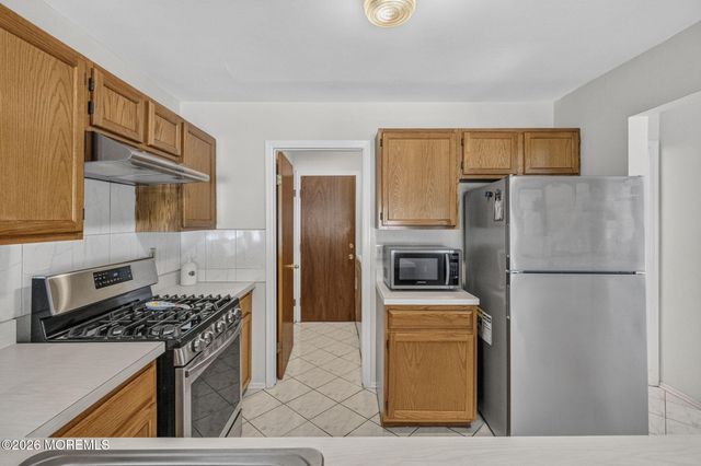 116 Wainwright Drive S, Matawan, NJ 07747
