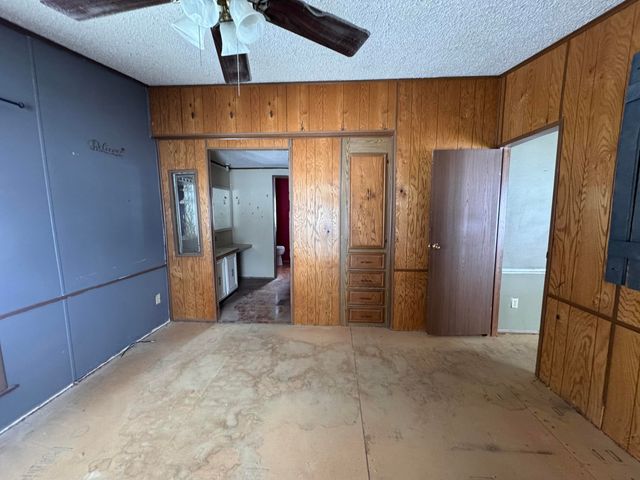 3899 Fruit Ridge Avenue NW, Grand Rapids, MI 49544