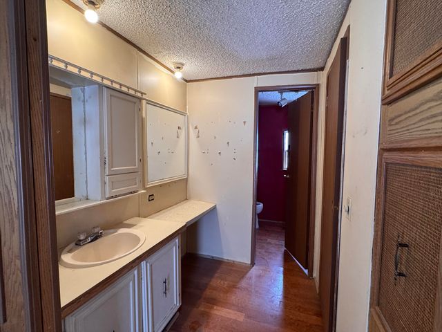 3899 Fruit Ridge Avenue NW, Grand Rapids, MI 49544