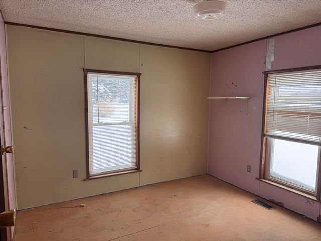 3899 Fruit Ridge Avenue NW, Grand Rapids, MI 49544