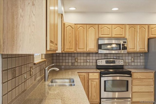 12720 Mesa View Road, Larkspur, CO 80118