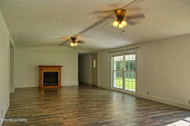 280 Joe Barrnet, Jamestown, TN 38556