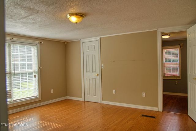 280 Joe Barrnet, Jamestown, TN 38556