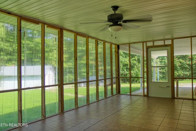 280 Joe Barrnet, Jamestown, TN 38556