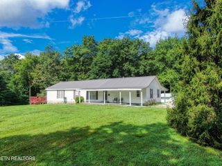 280 Joe Barrnet, Jamestown, TN 38556