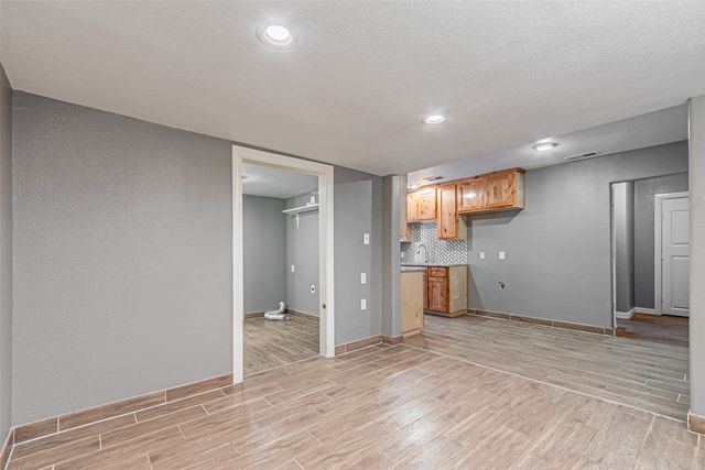 1108 Sharondale Street, Fort Worth, TX 76115