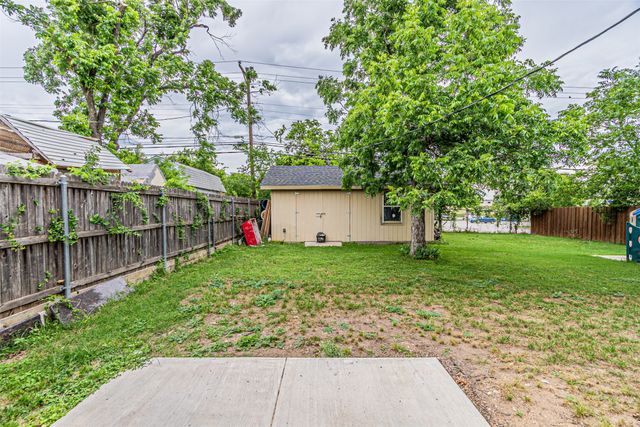 1108 Sharondale Street, Fort Worth, TX 76115