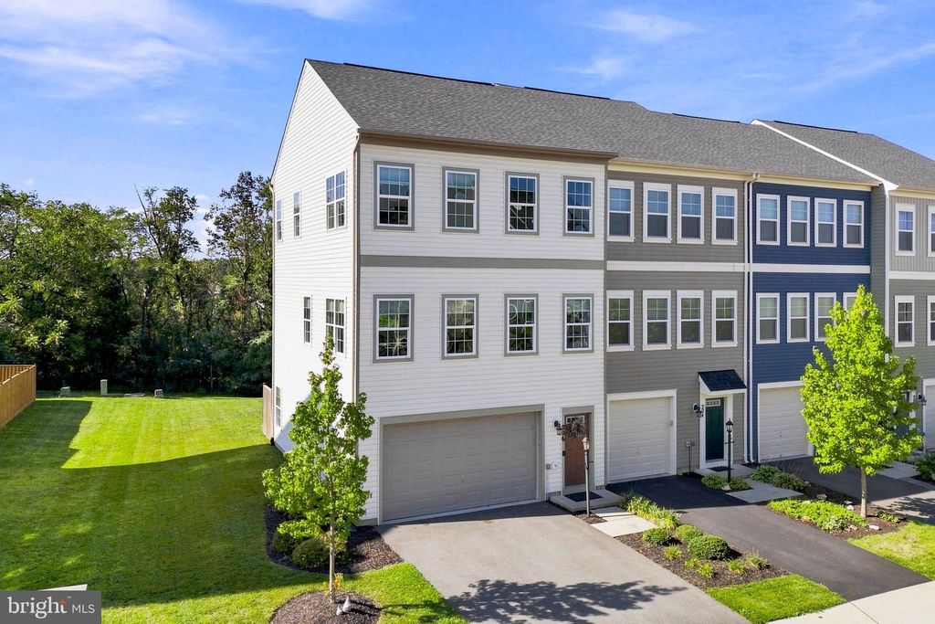 206 CROFTON CT, Stephenson, VA 22656