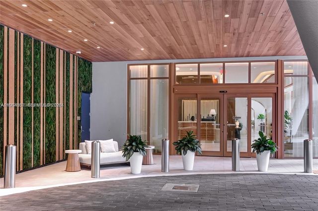 2655 S Bayshore Dr 1709, Miami, FL 33133