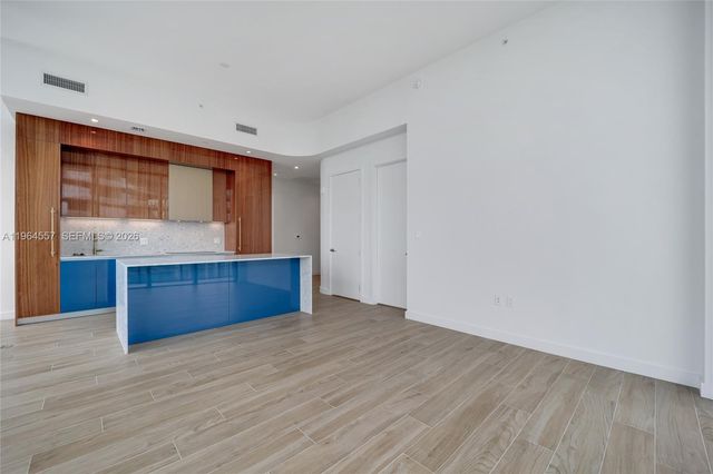 2655 S Bayshore Dr 1709, Miami, FL 33133