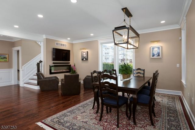 2 E Hartwick Dr, Montgomery Twp., NJ 08558