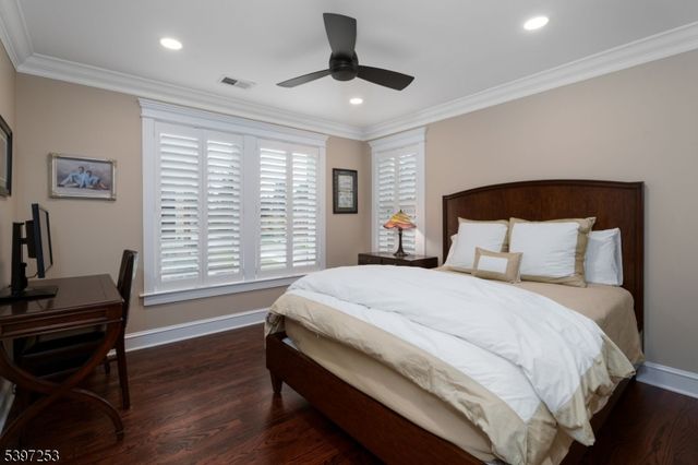 2 E Hartwick Dr, Montgomery Twp., NJ 08558