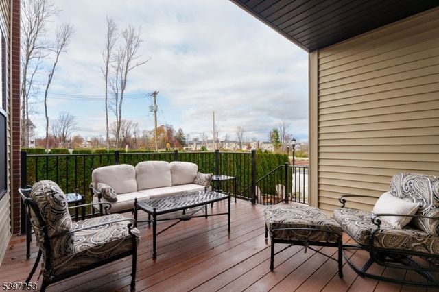 2 E Hartwick Dr, Montgomery Twp., NJ 08558