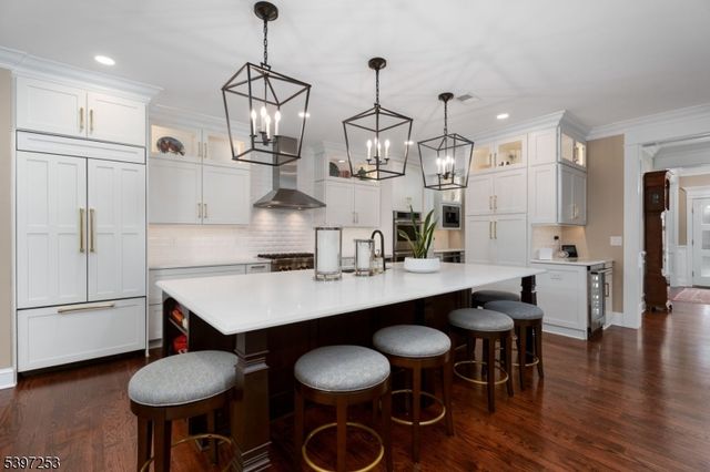 2 E Hartwick Dr, Montgomery Twp., NJ 08558