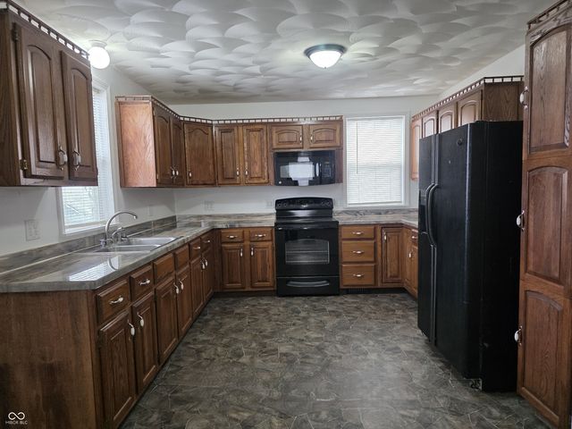 615 E Mobley Drive, Greensburg, IN 47240