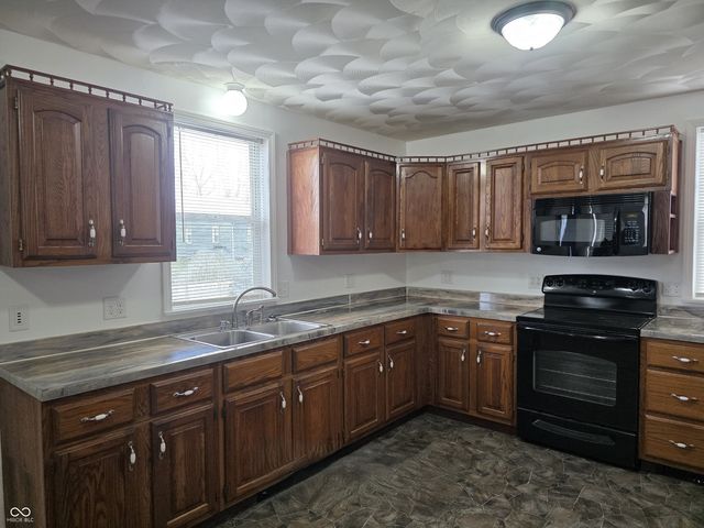 615 E Mobley Drive, Greensburg, IN 47240