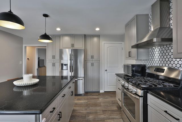 91 W Lincoln Avenue, Worthington, OH 43085