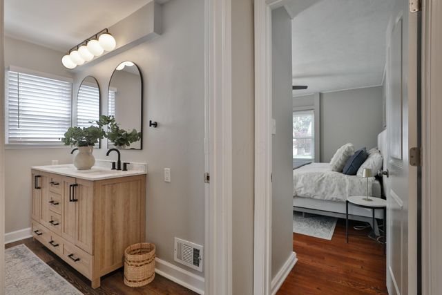 91 W Lincoln Avenue, Worthington, OH 43085