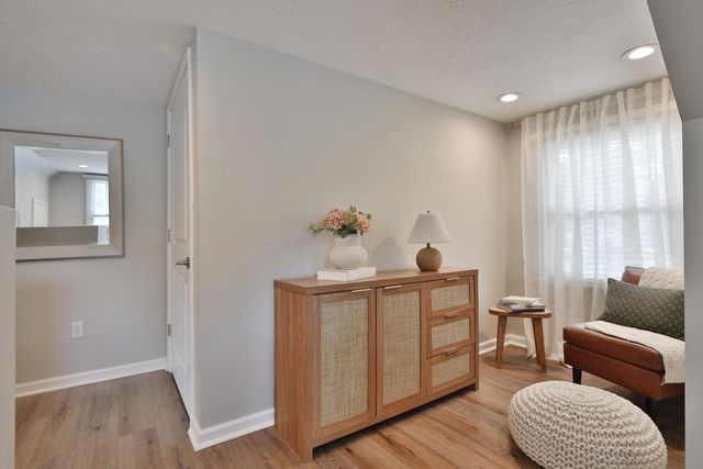 91 W Lincoln Avenue, Worthington, OH 43085