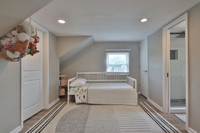 91 W Lincoln Avenue, Worthington, OH 43085
