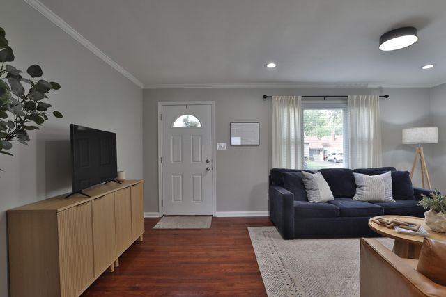91 W Lincoln Avenue, Worthington, OH 43085