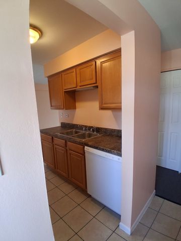 1845 Whitechapel Drive 2A, Mount Prospect, IL 60056