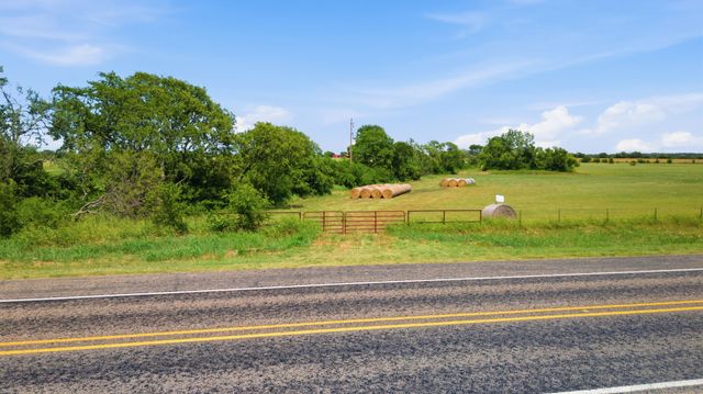 Lot 4 Hwy 69, Whitewright, TX 75491