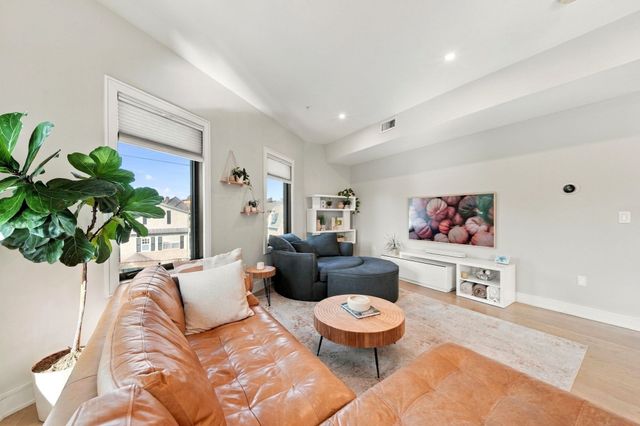 37 Horace Street 301, Boston, MA 02128