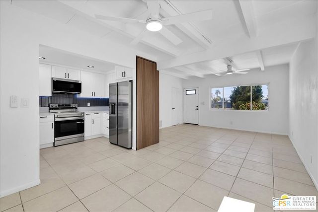 1995 Lawrence Street, Palm Springs, CA 92264