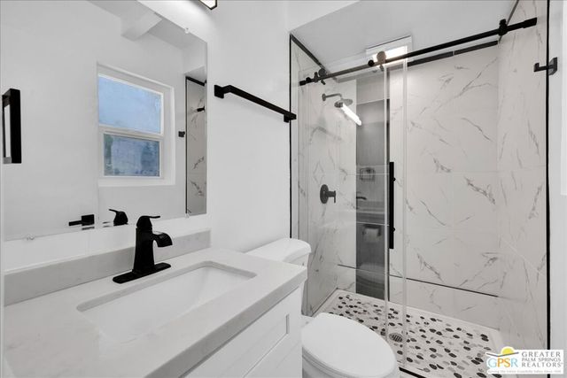 1995 Lawrence Street, Palm Springs, CA 92264