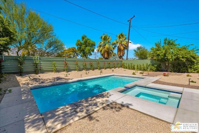 1995 Lawrence Street, Palm Springs, CA 92264