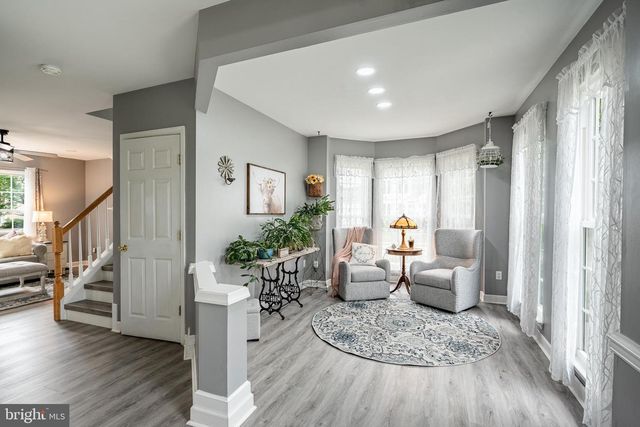 9 E HAWTHORNE DR, Newark, DE 19702