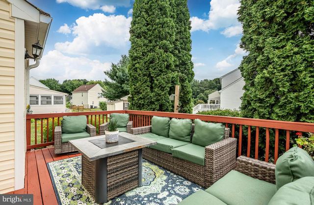 9 E HAWTHORNE DR, Newark, DE 19702