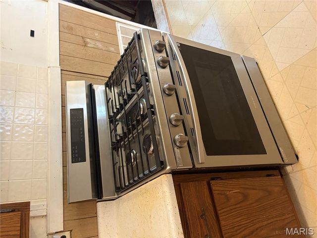 3020 Hilgert Drive, High Ridge, MO 63049
