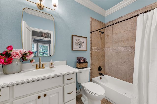 2180 E Meandering Way, Fayetteville, AR 72701