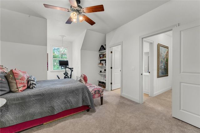 2180 E Meandering Way, Fayetteville, AR 72701