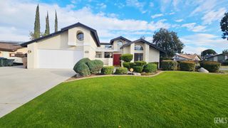 7001 Margaret Court, Bakersfield, CA 93309