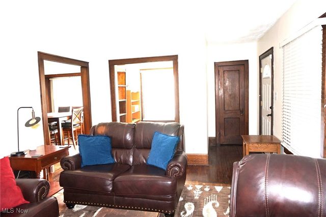 2083 17th Street SW, Akron, OH 44314