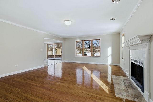 1305 Campbell Street, Joliet, IL 60435