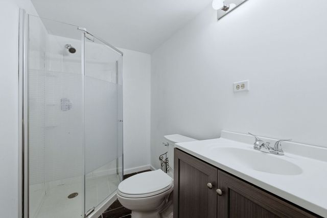 1305 Campbell Street, Joliet, IL 60435