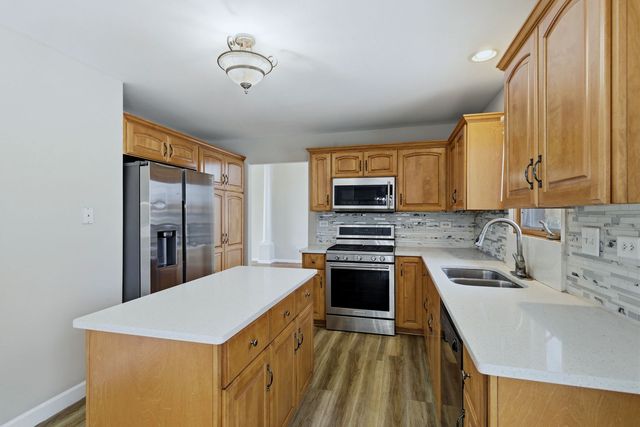 1305 Campbell Street, Joliet, IL 60435