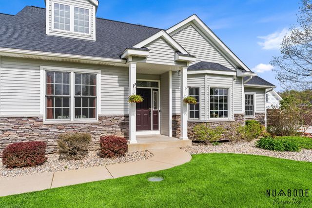 4082 Oakharbor Street, Kalamazoo, MI 49009